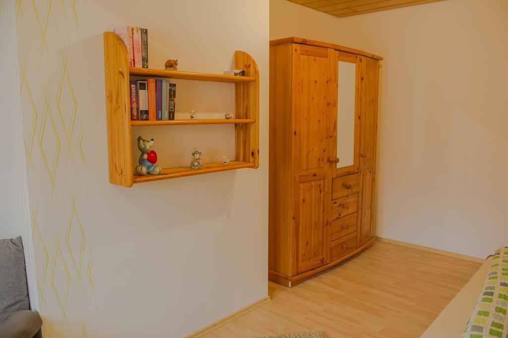 Zimmer Zur Ehemaligen Weinstube Untermberg エクステリア 写真